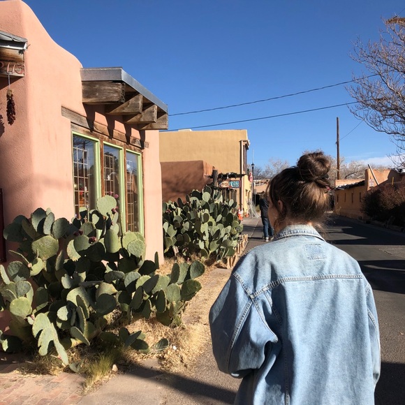 Meet your Posher, Anna - Picture 2 of 3